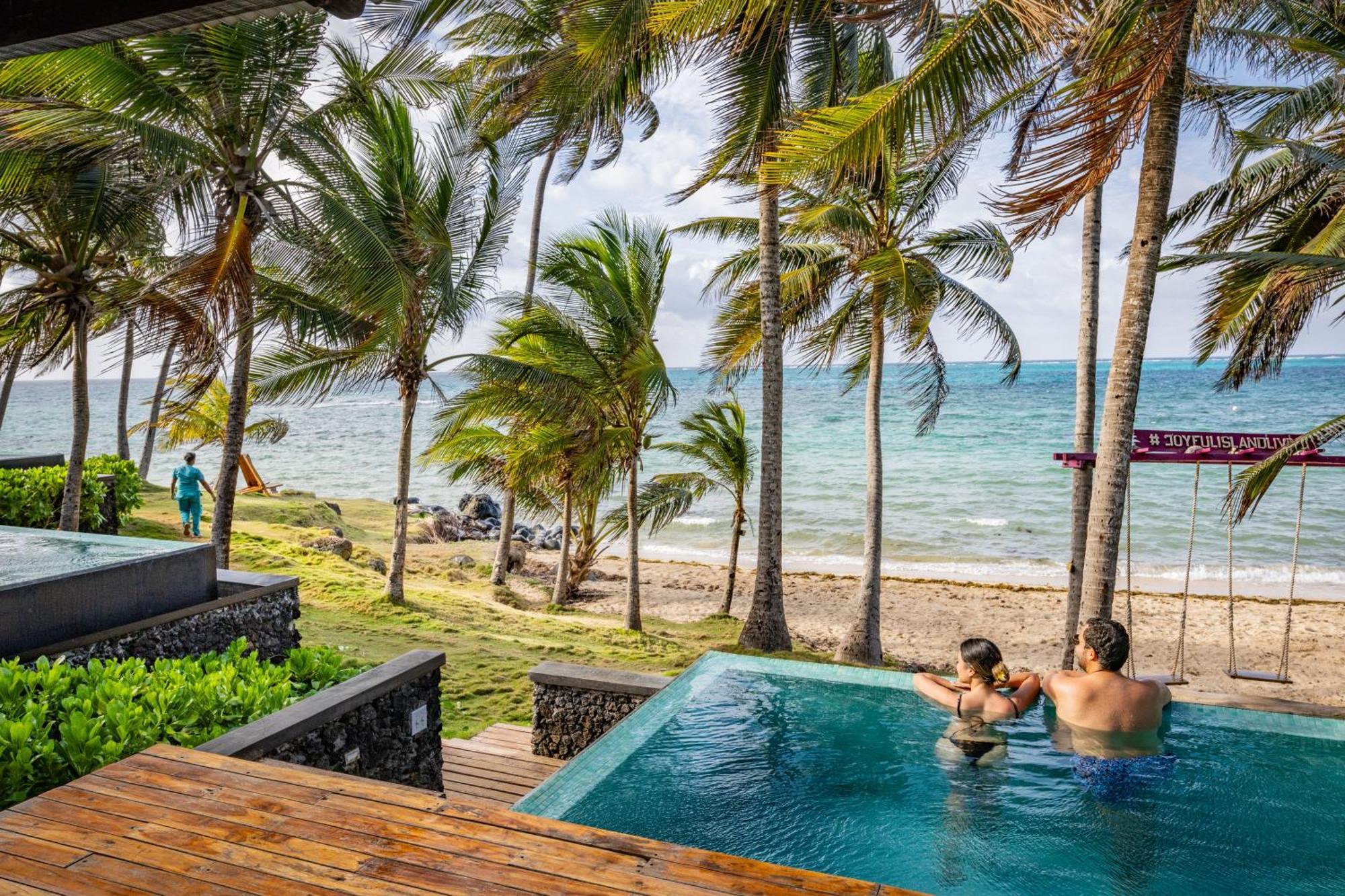 Yemaya Reefs, A Small Luxury Hotel 小玉米岛 外观 照片