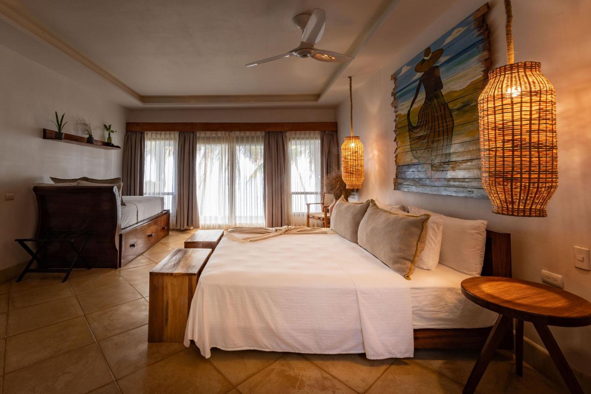 Yemaya Reefs, A Small Luxury Hotel 小玉米岛 外观 照片