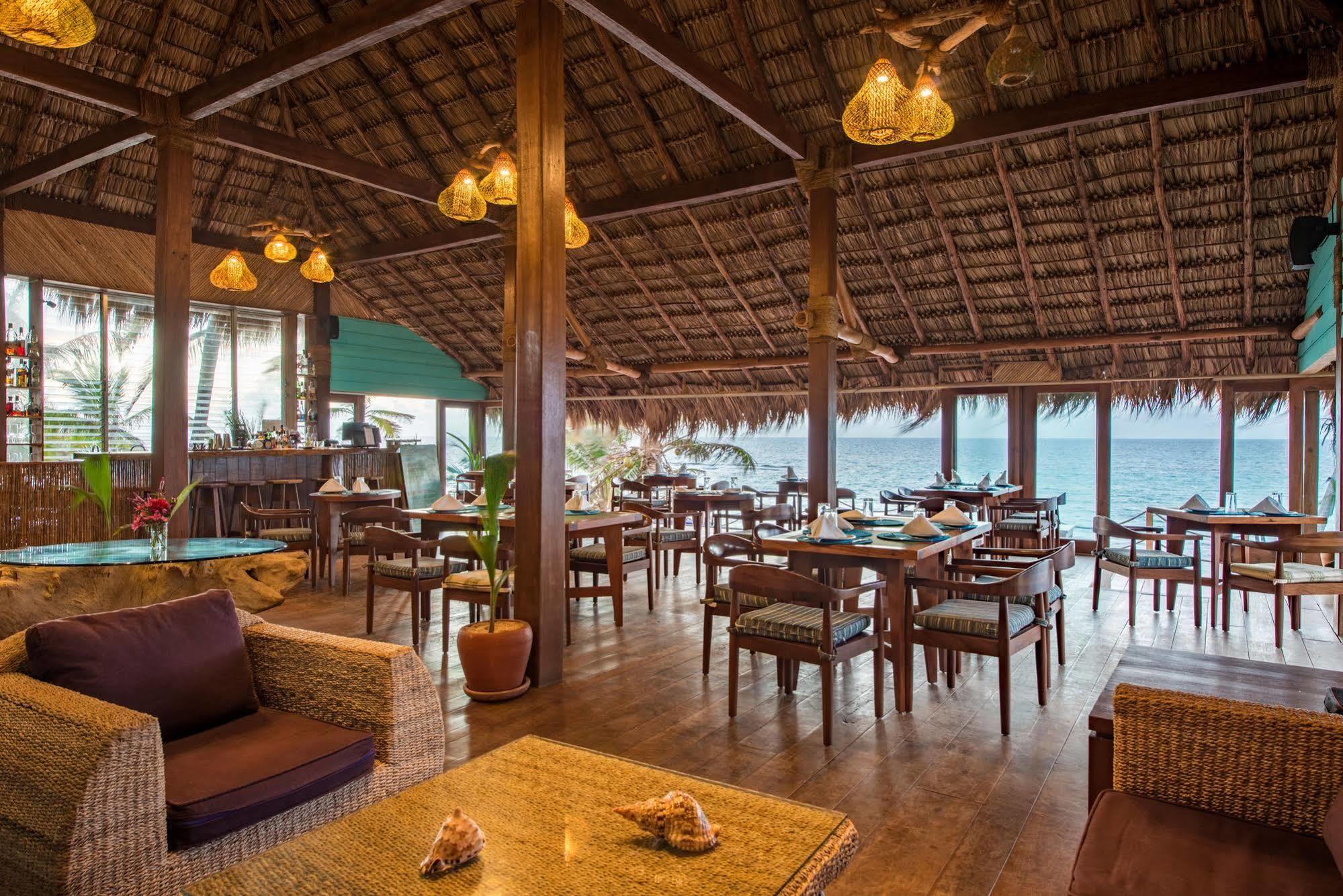 Yemaya Reefs, A Small Luxury Hotel 小玉米岛 外观 照片