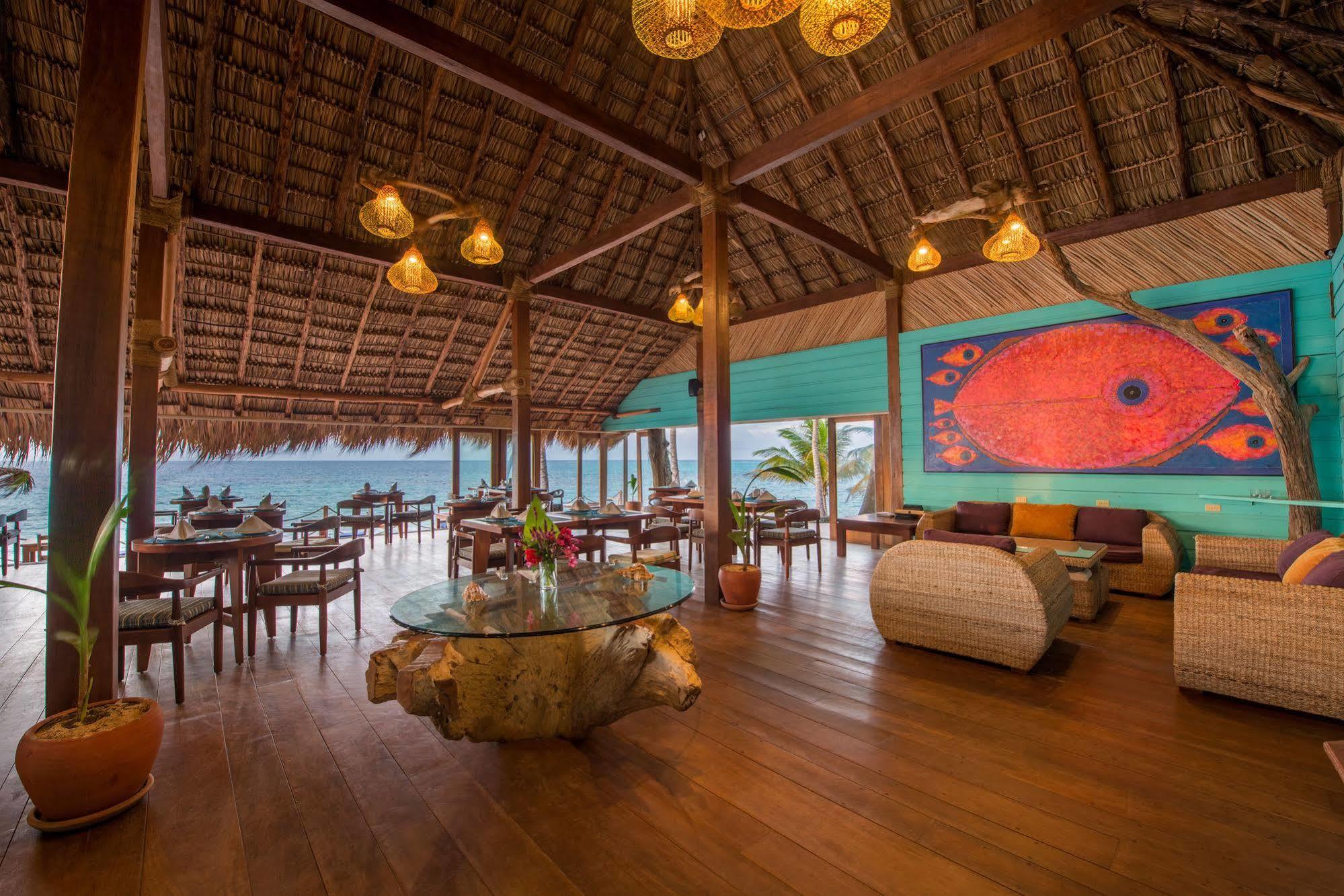 Yemaya Reefs, A Small Luxury Hotel 小玉米岛 外观 照片